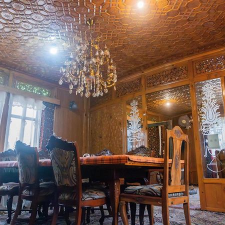 Goona Palace Houseboats Srinagar  Exterior photo
